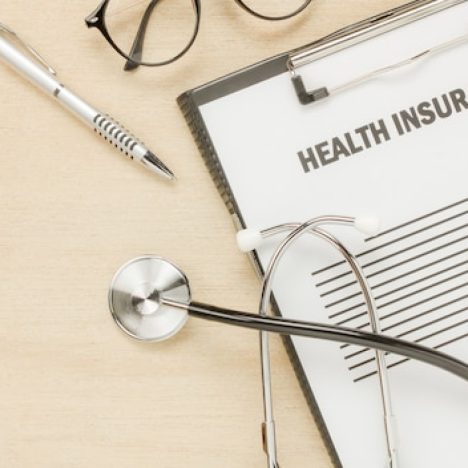 Mutuelle jeune : couverture de base ou complète, que choisir ?